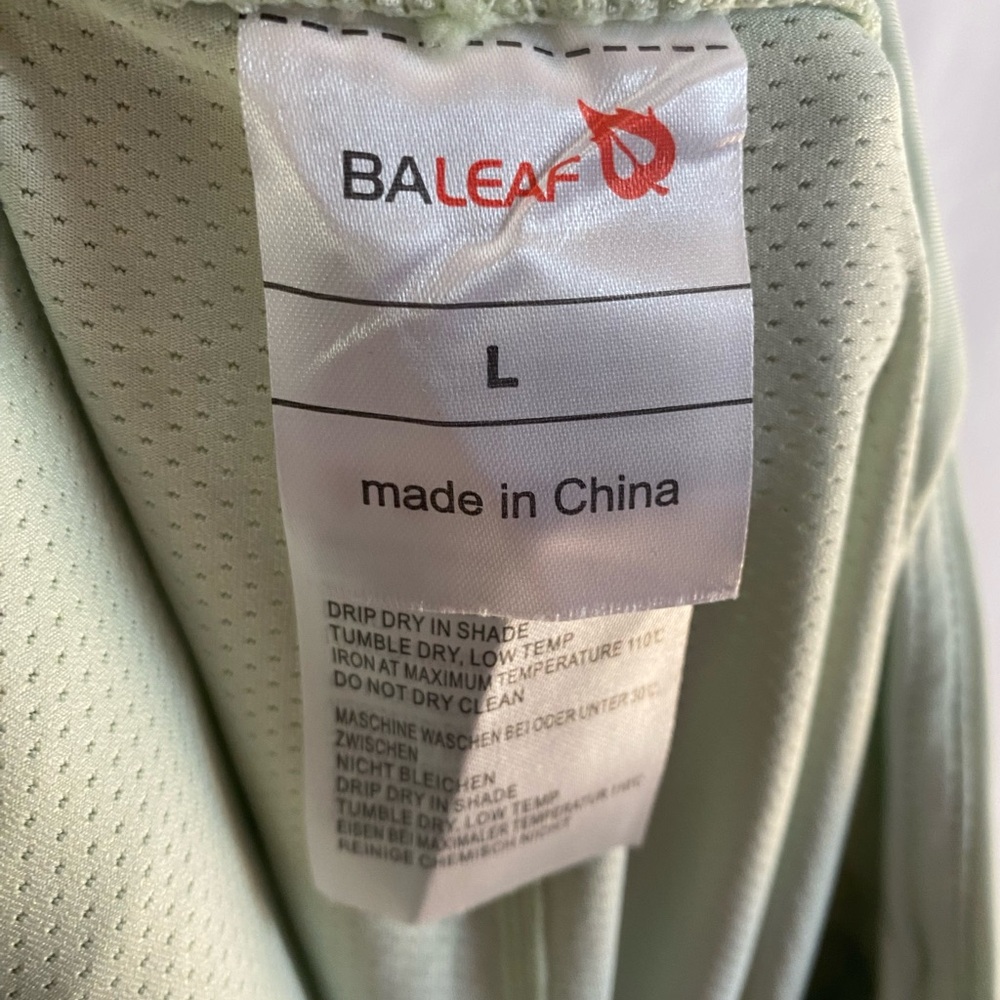 Baleaf Light Green Skirt with Side Slits, Size Large - Picture 6 of 8